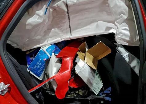 2016 Ford Focus Se from USA, damaged, VIN 1FADP3F22GL400826